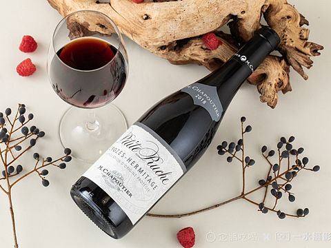 一组葡萄酒片子