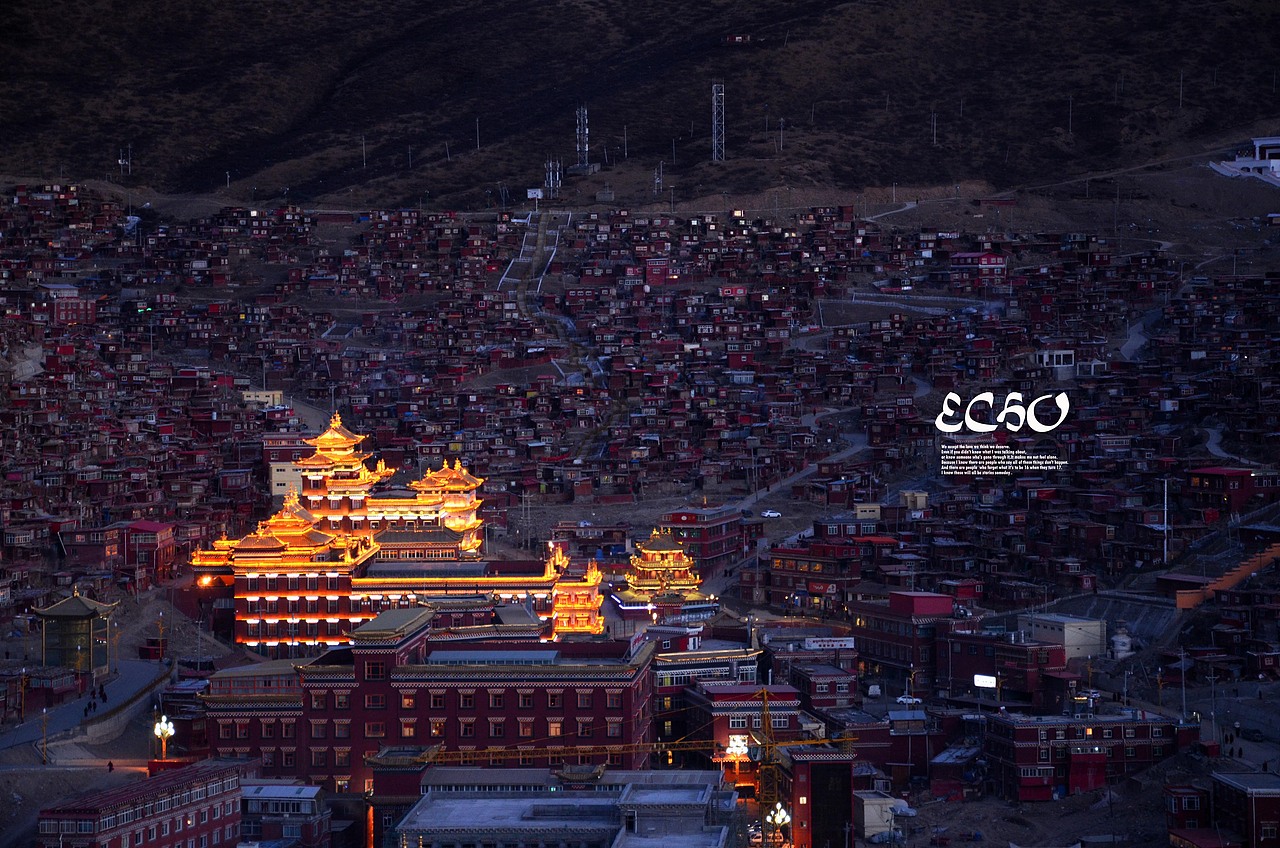 【CRXM】虔诚红色桃源--色达