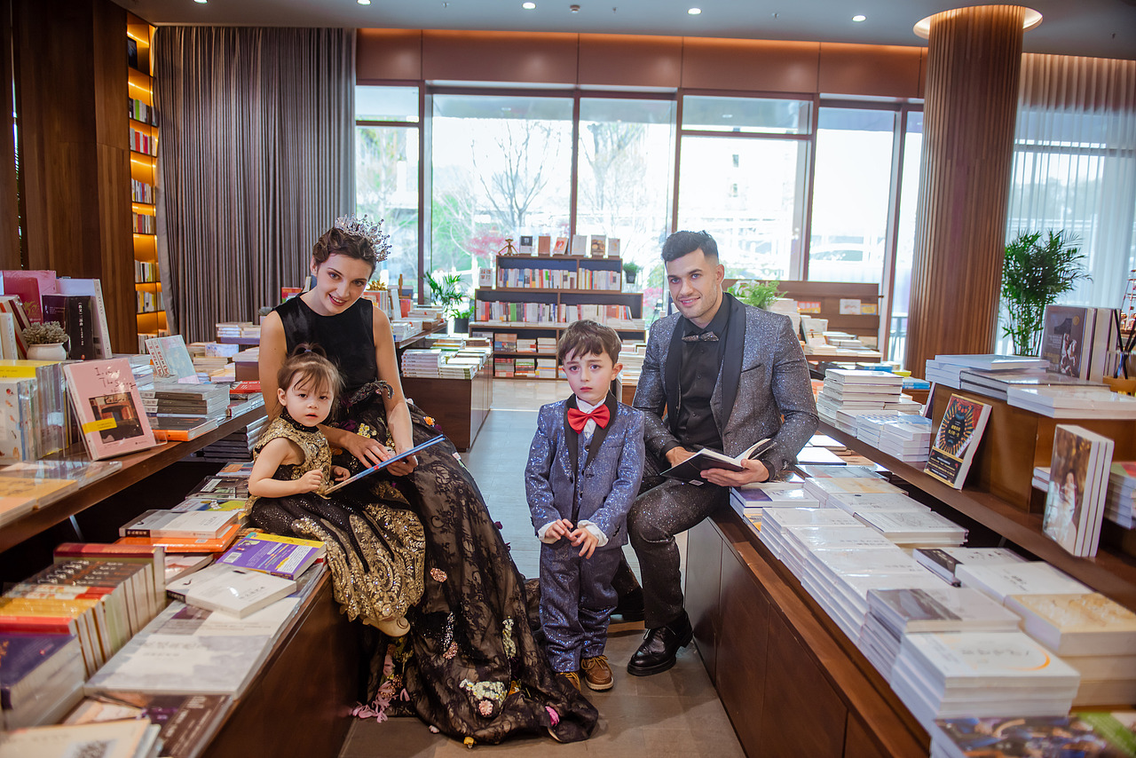 样板间开放（万科新都会）（图ZMjA1NTg2OTAw） - 人文/纪实摄影 - 站酷设计师放狼的小羊原创素材 - 站酷ZCOOL