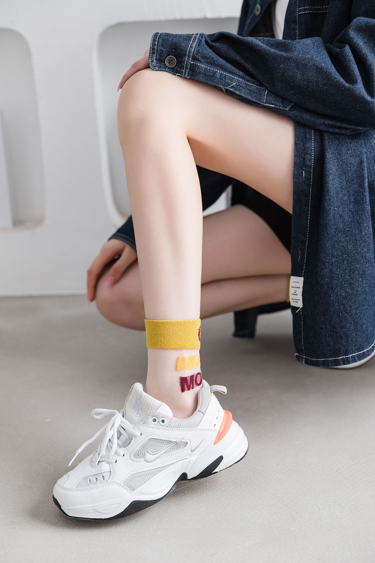 2021年春夏INS潮袜中筒玻璃丝女袜