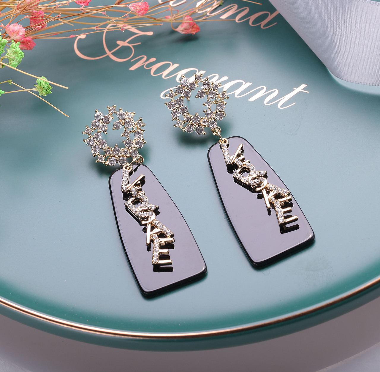 饰品拍摄珠宝首饰拍摄小商品摄影（图ZMTgzMzk5ODk2） - 产品摄影 - 站酷设计师大连摄影老纪原创素材 - 站酷ZCOOL