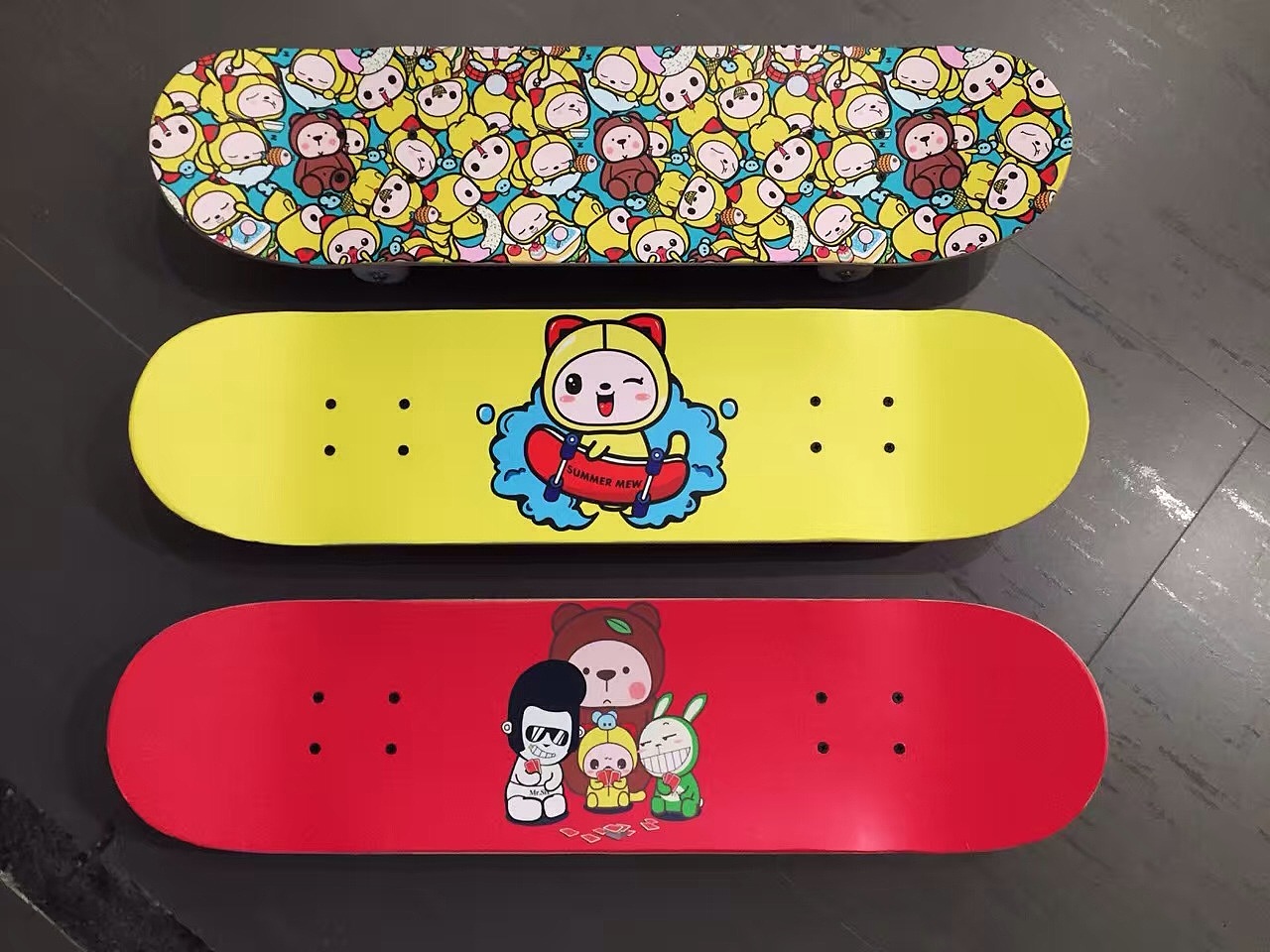 卡通形象吉祥物设计-潮流插画图案周边四方连续