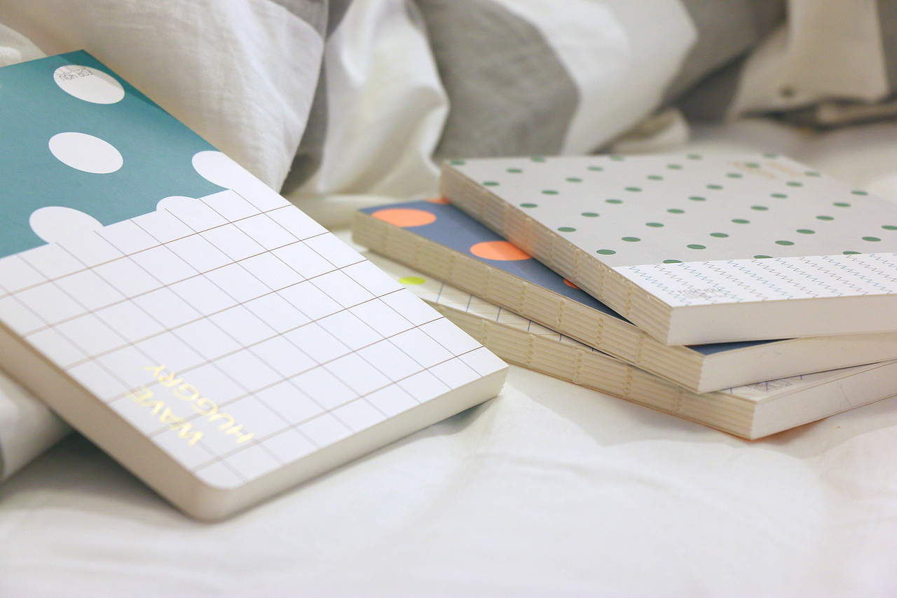 《波点酱》（图ZMTMxMDIyMDY0） - 书籍/画册 - 站酷设计师扶柚文创FORYOU原创素材 - 站酷ZCOOL