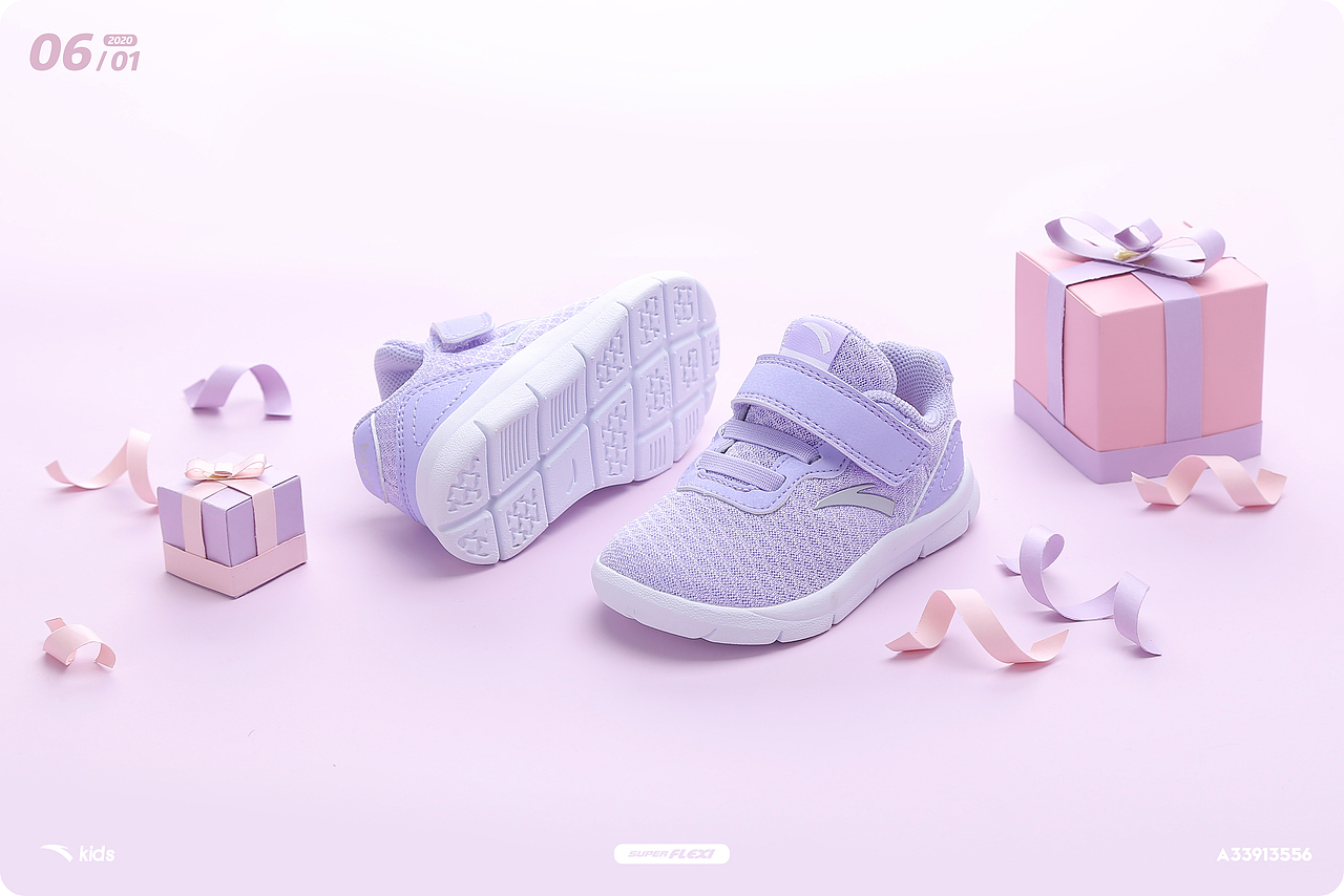 安踏童鞋棚拍|创意静物摄影|学步鞋拍摄（图ZMTk0OTg4ODY0） - 产品摄影 - 站酷设计师博纳罗蒂i原创素材 - 站酷ZCOOL