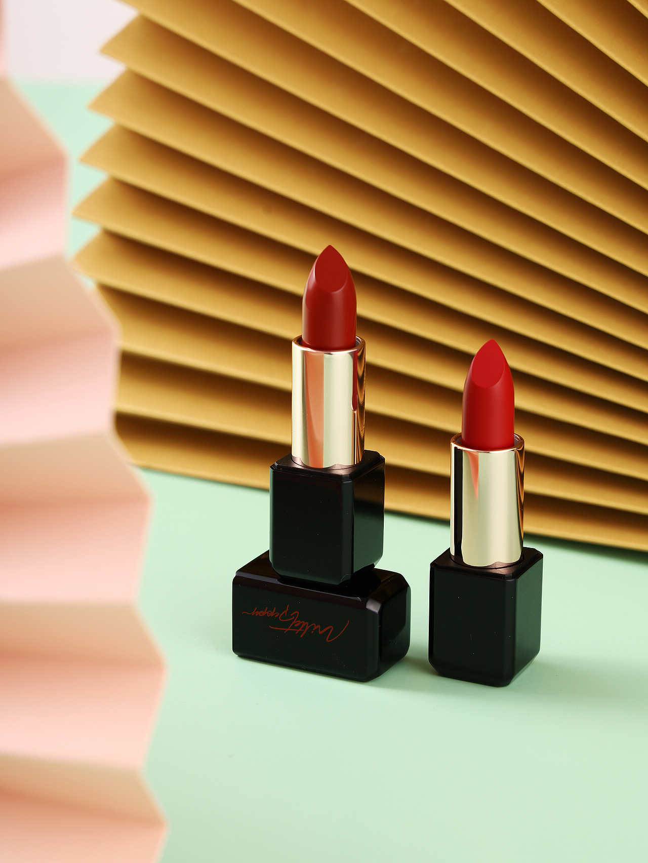 化妆品（图ZMjQwNTY4MDky） - 产品摄影 - 站酷设计师叶云熙原创素材 - 站酷ZCOOL