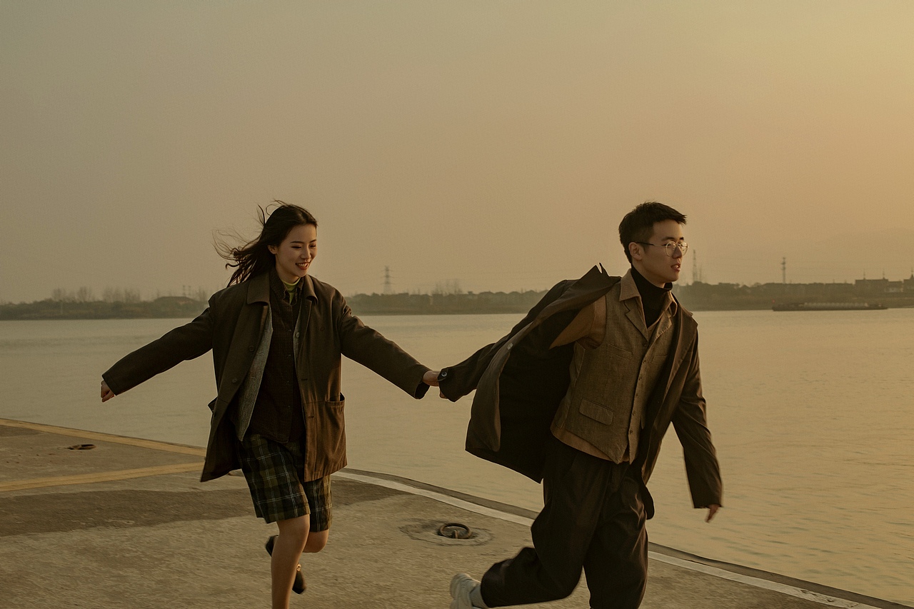 情侣写真|复古码头的新桥恋人