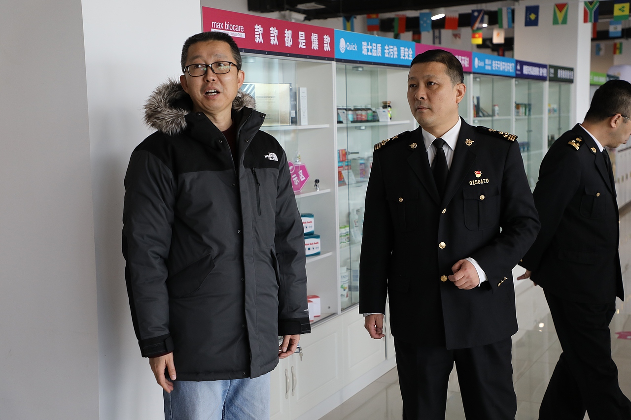 中视优俏货线下自提店