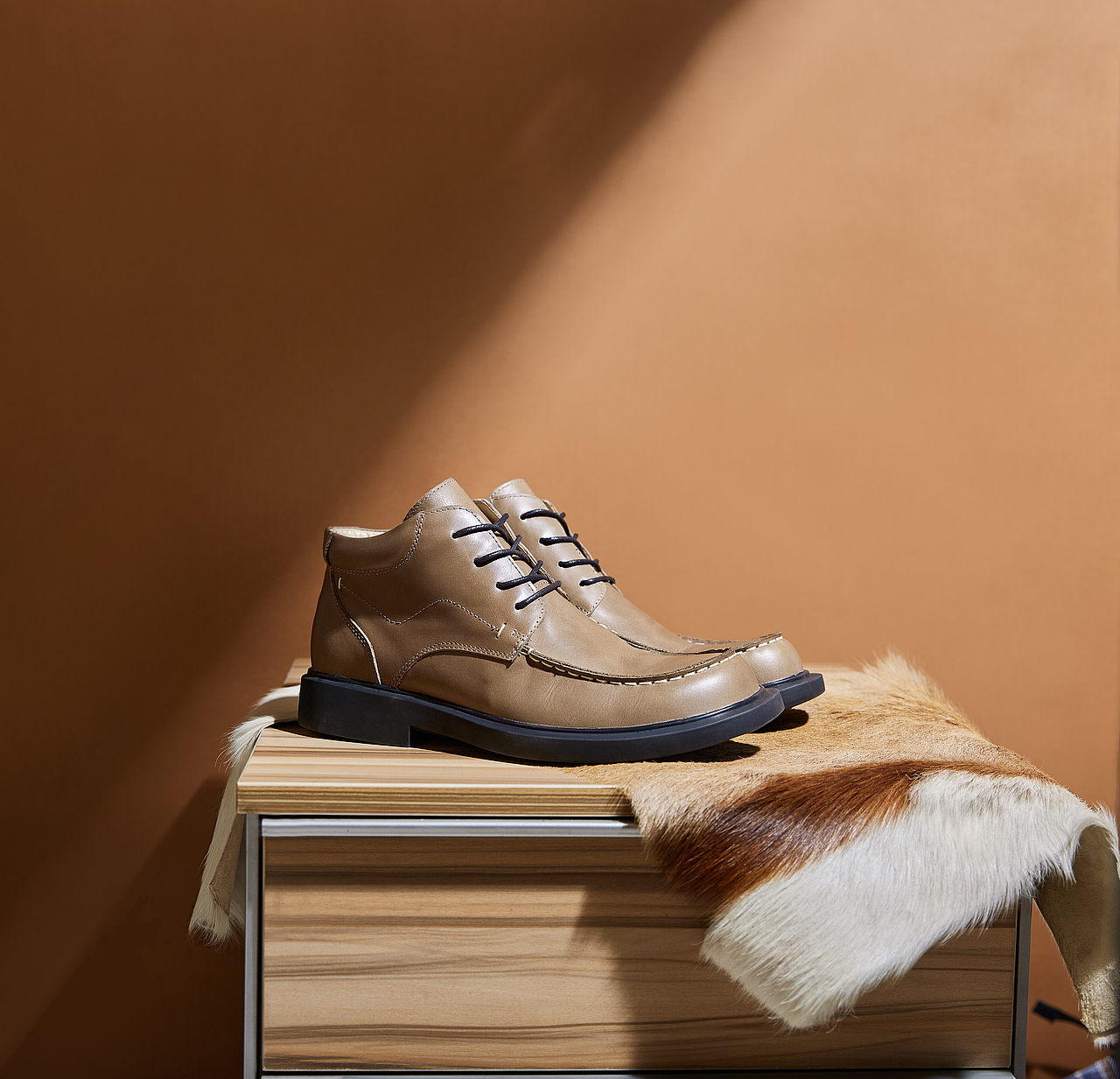 男鞋场景创意拍摄案例