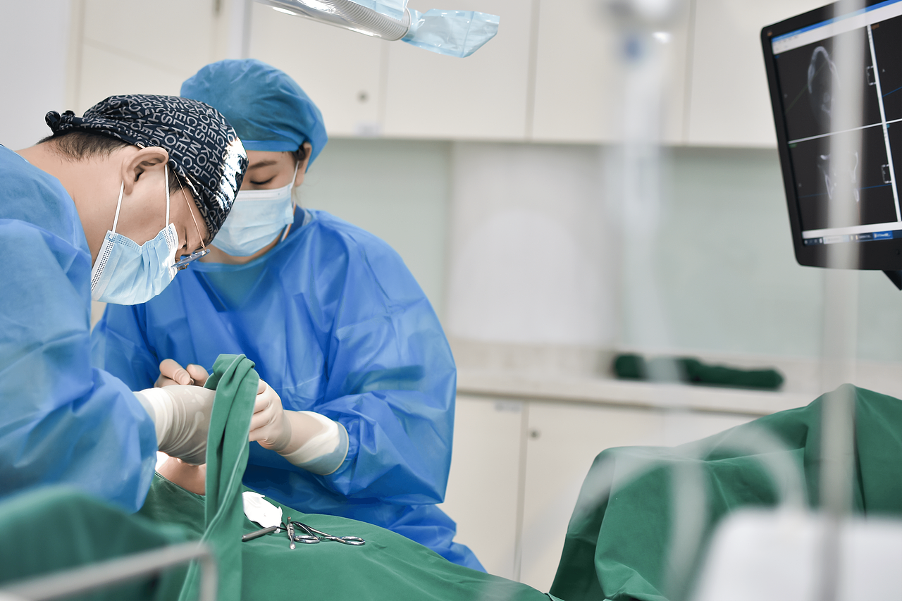 合众齿科种植牙手术-潘文友（图ZMjQ3OTgzNzQw） - 人文/纪实摄影 - 站酷设计师Bofu波夫原创素材 - 站酷ZCOOL