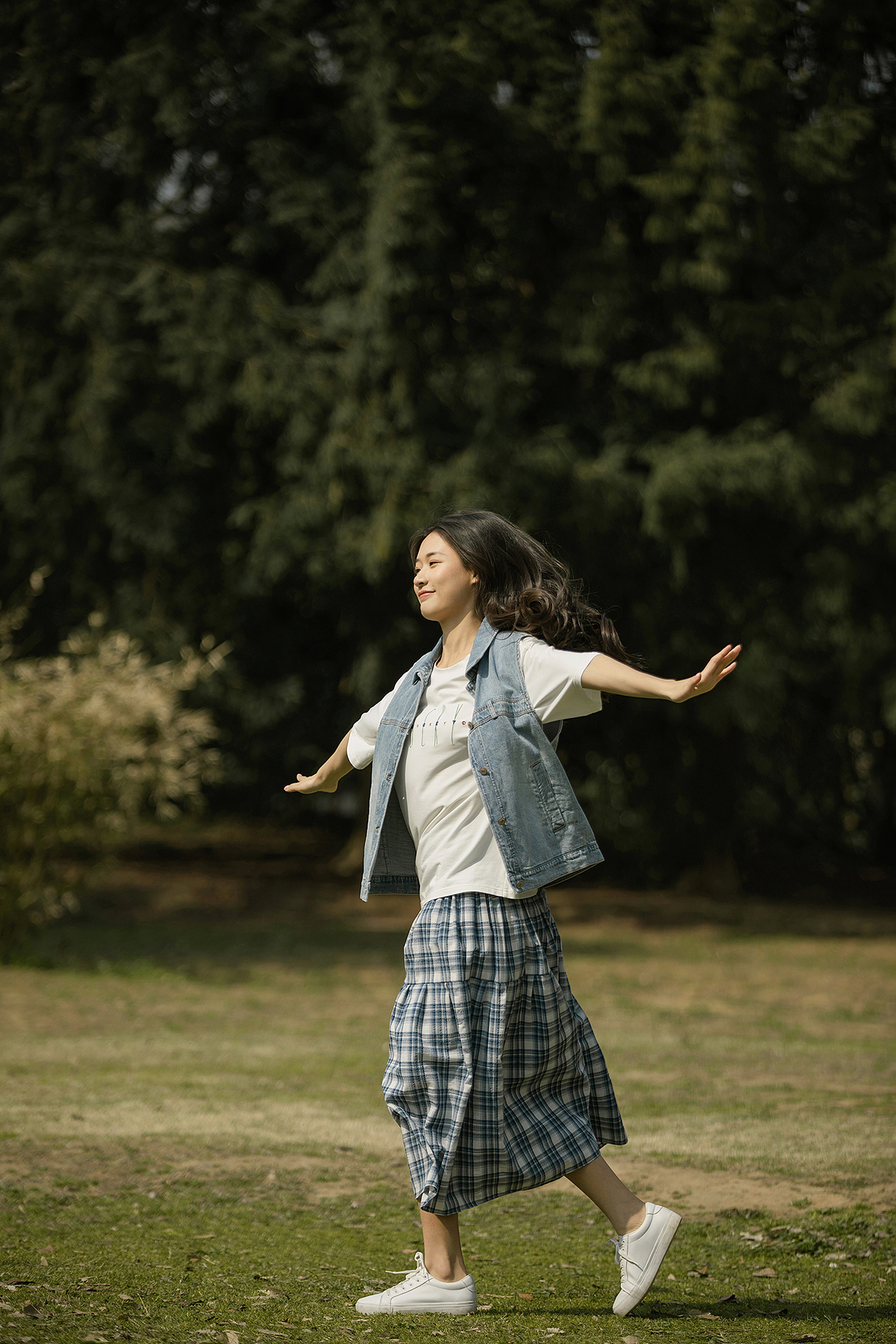 Scars To Your Beautiful（图ZMjQ1NzY2MzAw） - 人像摄影 - 站酷设计师黑白君工作室原创素材 - 站酷ZCOOL