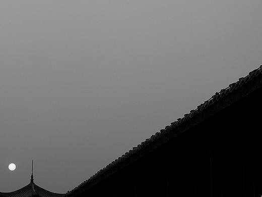 一组黑白照片