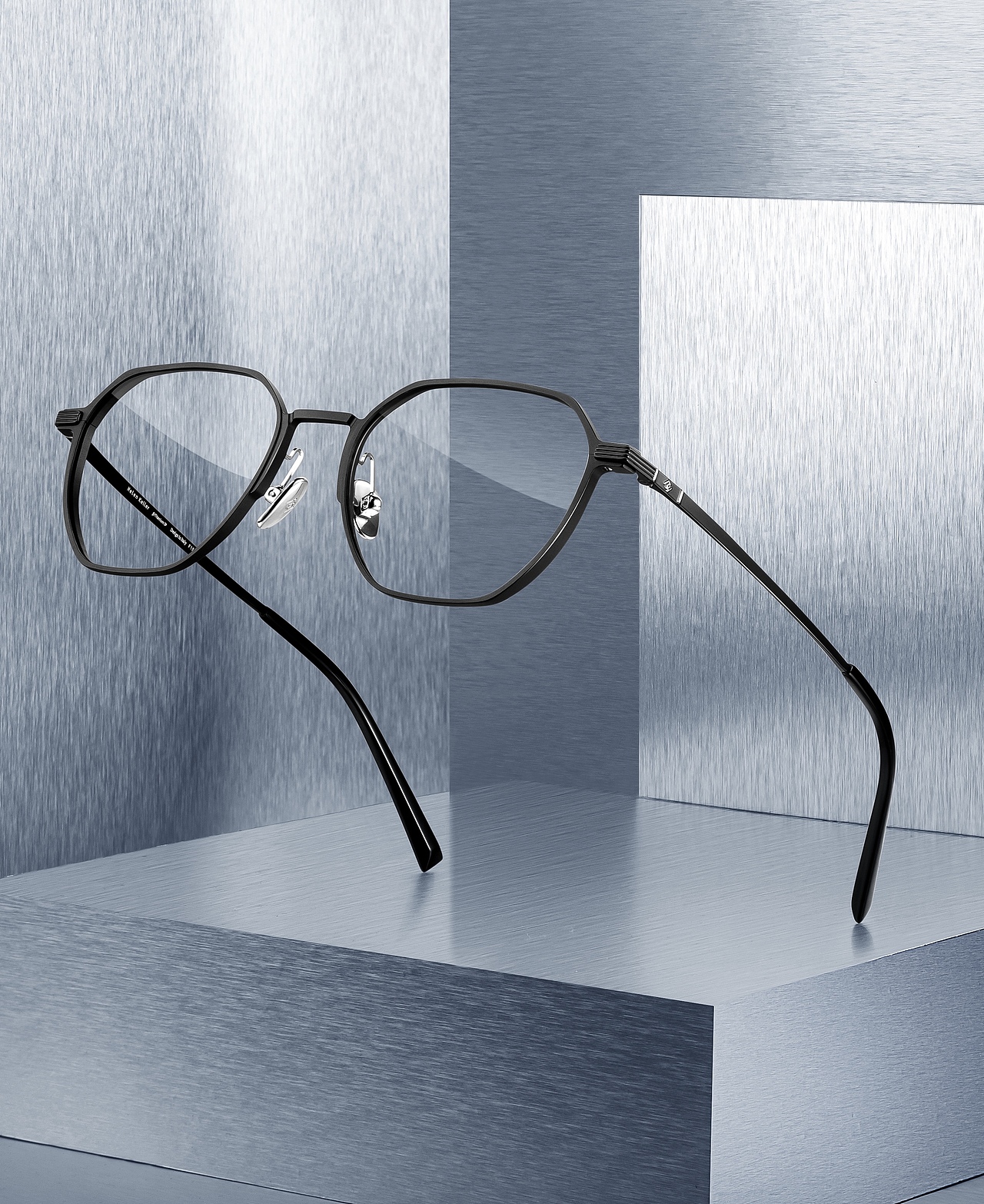 厦门眼镜墨镜静物电商布景金属背景拍摄