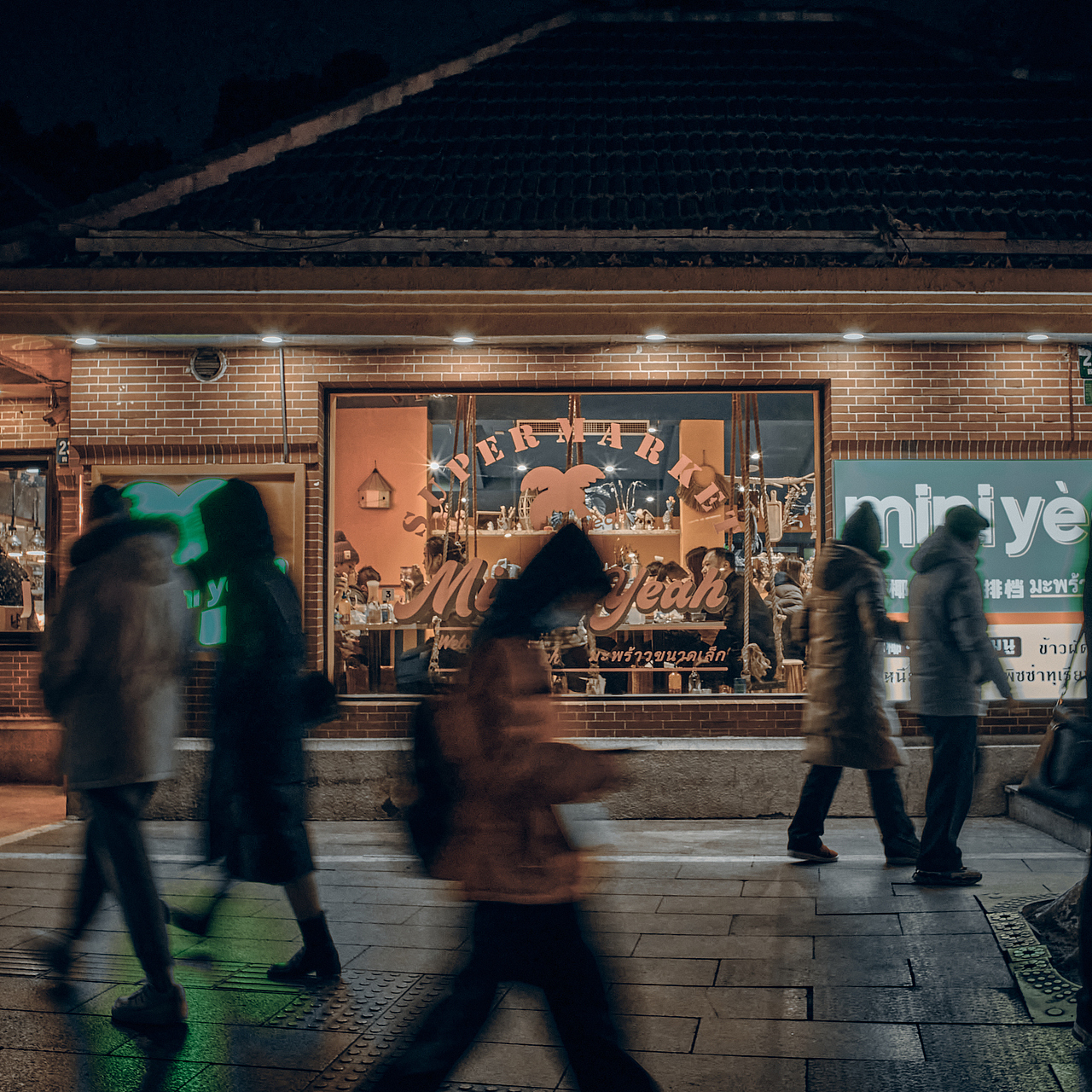 甜愛路多倫路掃街夜景一組（圖ZMjg1ODQxMTQ4） - 人文/紀(jì)實(shí)攝影 - 站酷設(shè)計師北方一陣風(fēng)原創(chuàng)素材 - 站酷ZCOOL