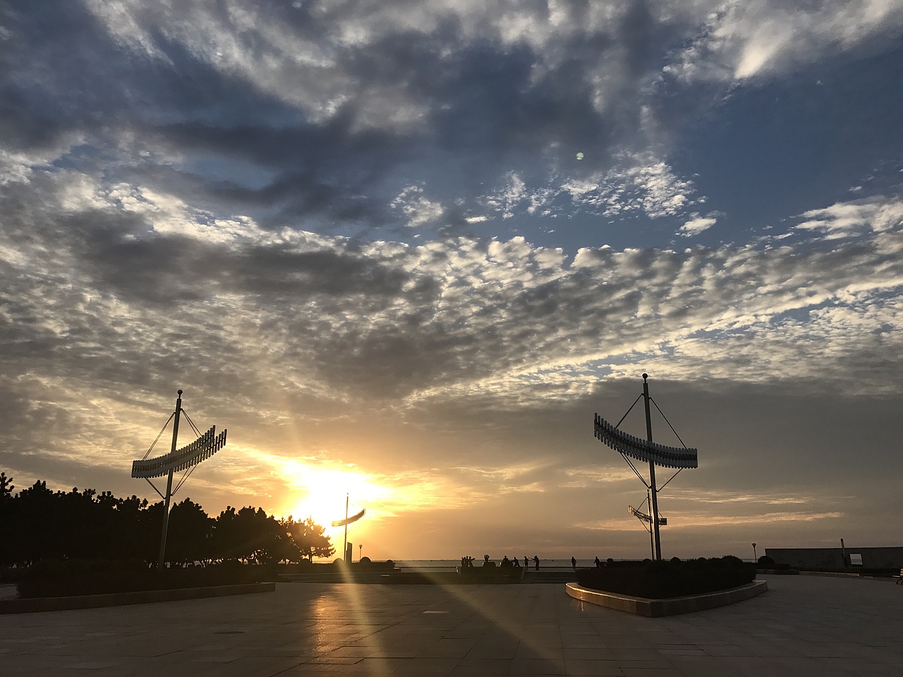 梦之蓝 家乡的海，荣成，荣成！（图ZOTM0NjgyNTY=） - 风光摄影 - 站酷设计师汤圆圆滚滚原创素材 - 站酷ZCOOL