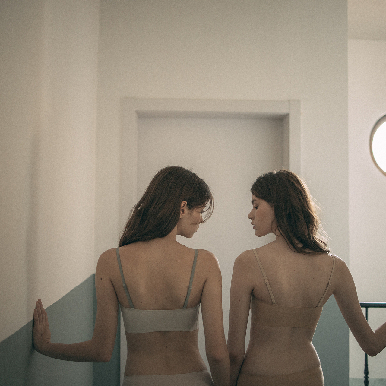 JUPE VENDUE 内衣拍摄（图ZMjY3NzE0Mzg0） - 产品摄影 - 站酷设计师糖糖的早茶原创素材 - 站酷ZCOOL