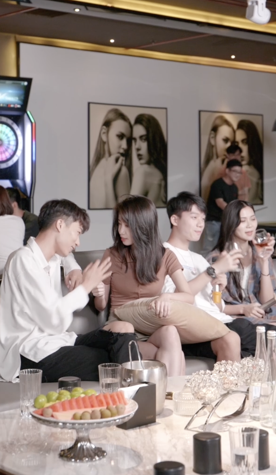 短视频信息流广告-约会app拍摄剪辑