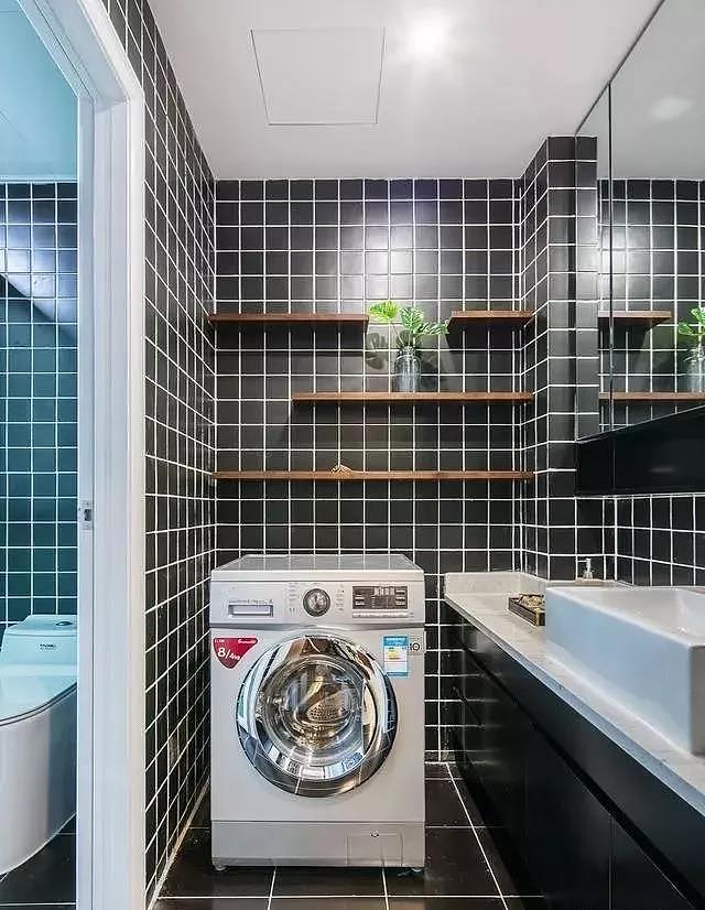 现代风的三居室,朋友都说客厅好看!