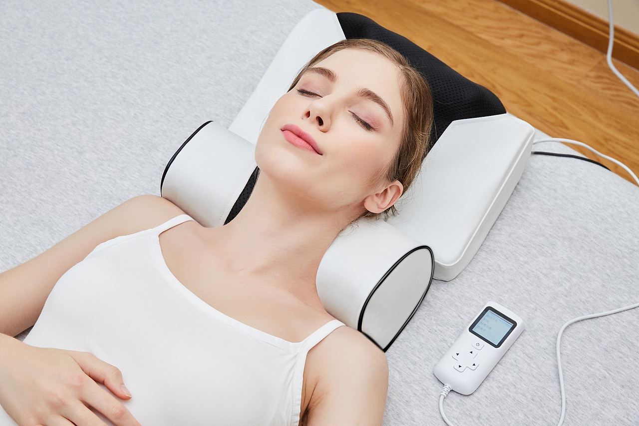 按摩枕拍摄×外模拍摄×模特拍摄×人物摄影-江苏雷霆策