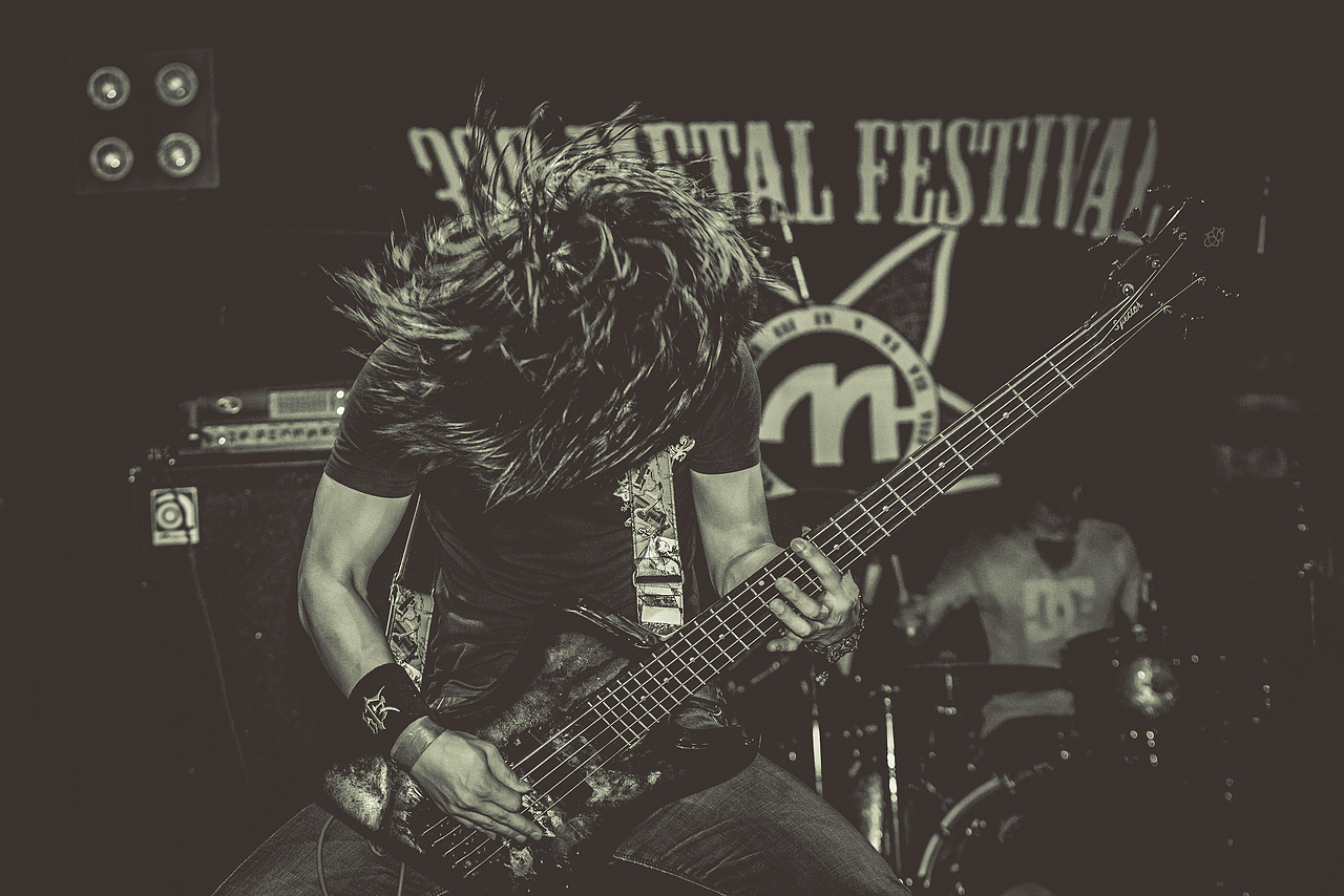 330金属音乐节广州站（图ZMjE4NDMwOTI=） - 人像摄影 - 站酷设计师凹凸蜀黍原创素材 - 站酷ZCOOL