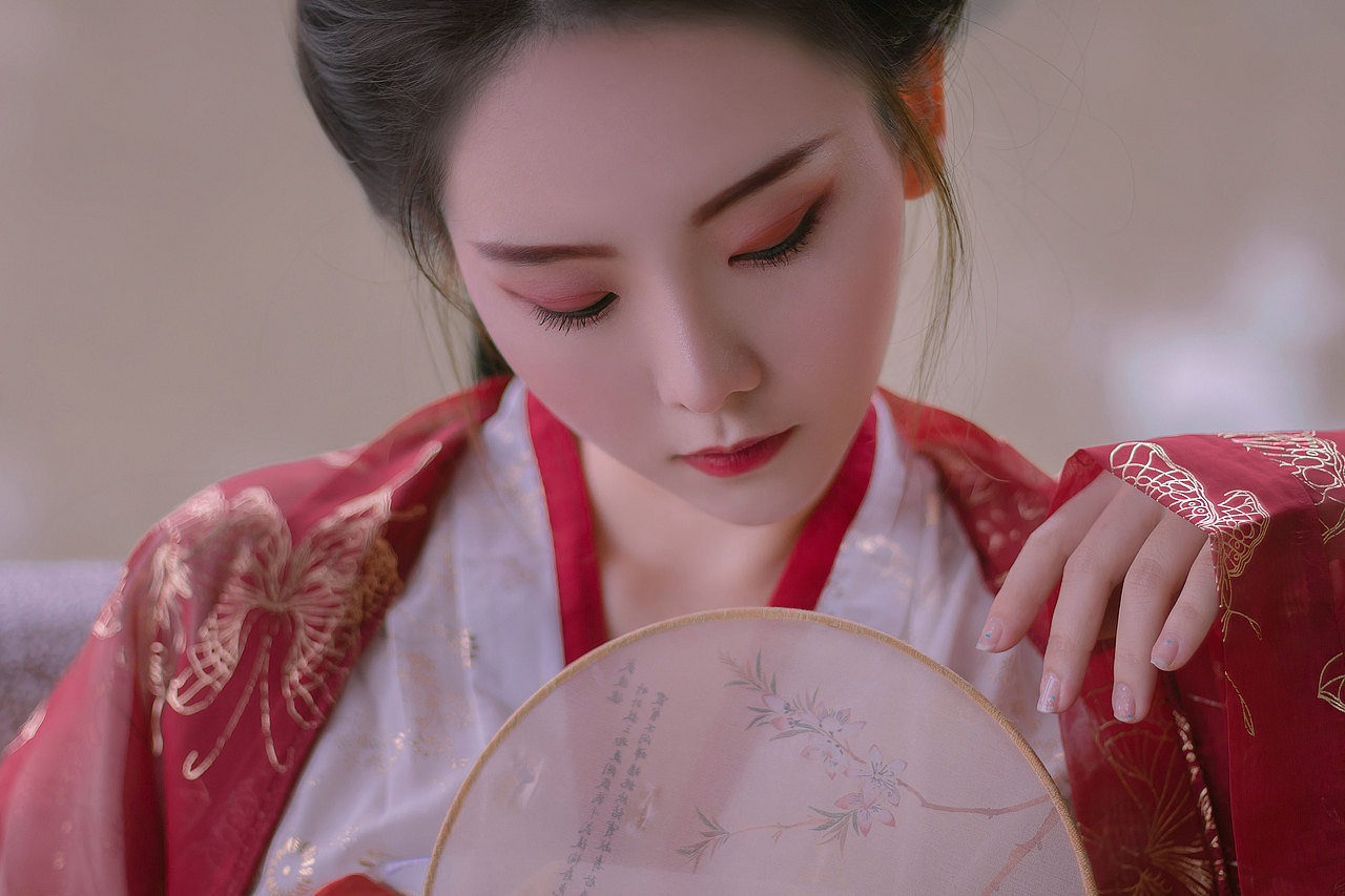 月光常常常常照故里（图ZMTQ2ODI4MDY0） - 人像摄影 - 站酷设计师银儿漂漂原创素材 - 站酷ZCOOL