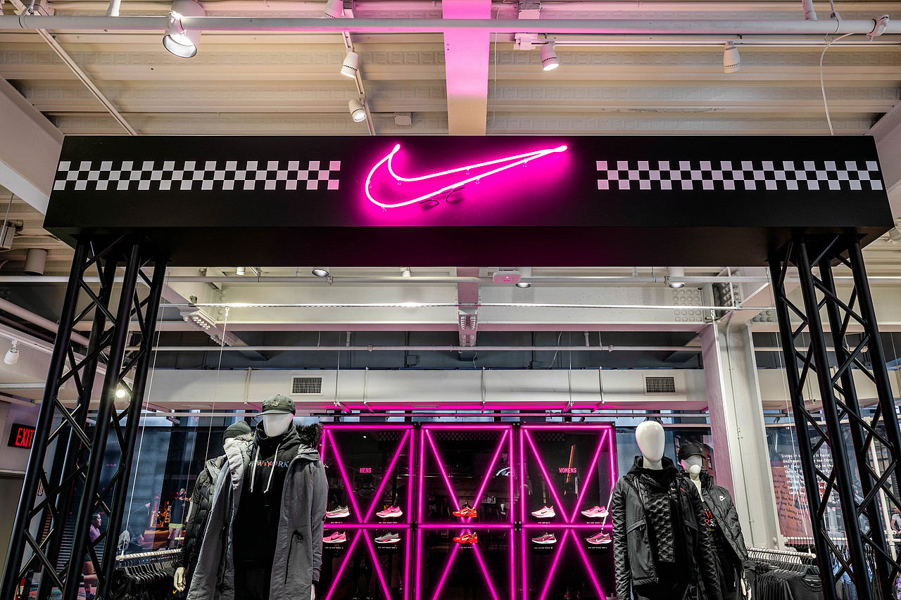 2019秋季 Nike 纽约马拉松 - 纽约Soho零售店设计（图ZMjIxMDAwNzcy） - 家装设计 - 站酷设计师HOPEN_LIN原创素材 - 站酷ZCOOL