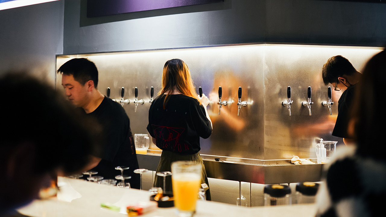 自然选择 精酿 酒吧 NATURAL SELECTION TAPROOM（图ZMjk1NjE3MjUy） - 品牌 - 站酷设计师GEZI鸽子原创素材 - 站酷ZCOOL
