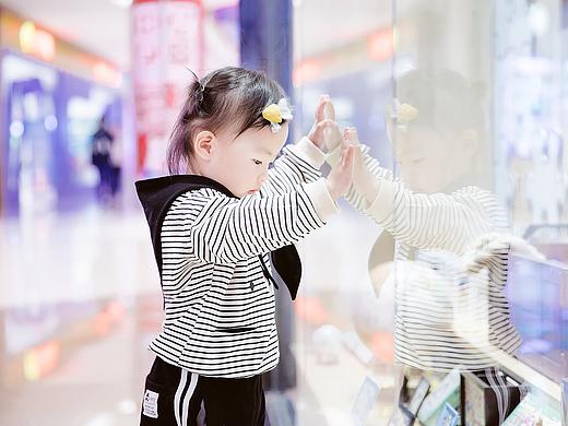 麻麻说女孩子就该带着小熊一起买买买！