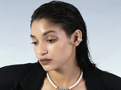 古巴小麦色女模 首饰饰品拍摄