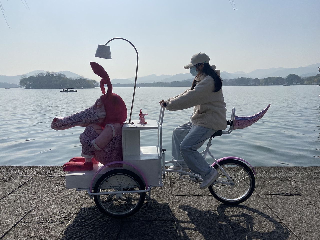 “抵抗孤獨(dú)”藝術(shù)計(jì)劃----鱷魚車（圖ZMzMxMDI5Njgw） - 實(shí)驗(yàn)藝術(shù) - 站酷設(shè)計(jì)師MultipleSense原創(chuàng)素材 - 站酷ZCOOL