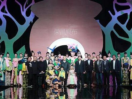 剧团（个人主页-ZMjQ4MjIyMTY=） - 人像摄影 - 站酷设计师Sunshine_小瓶原创素材 - 站酷ZCOOL