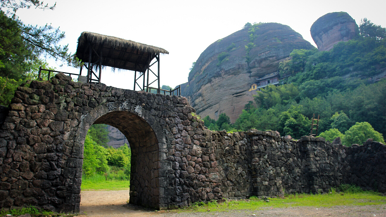 永康方岩石鼓寮影视城