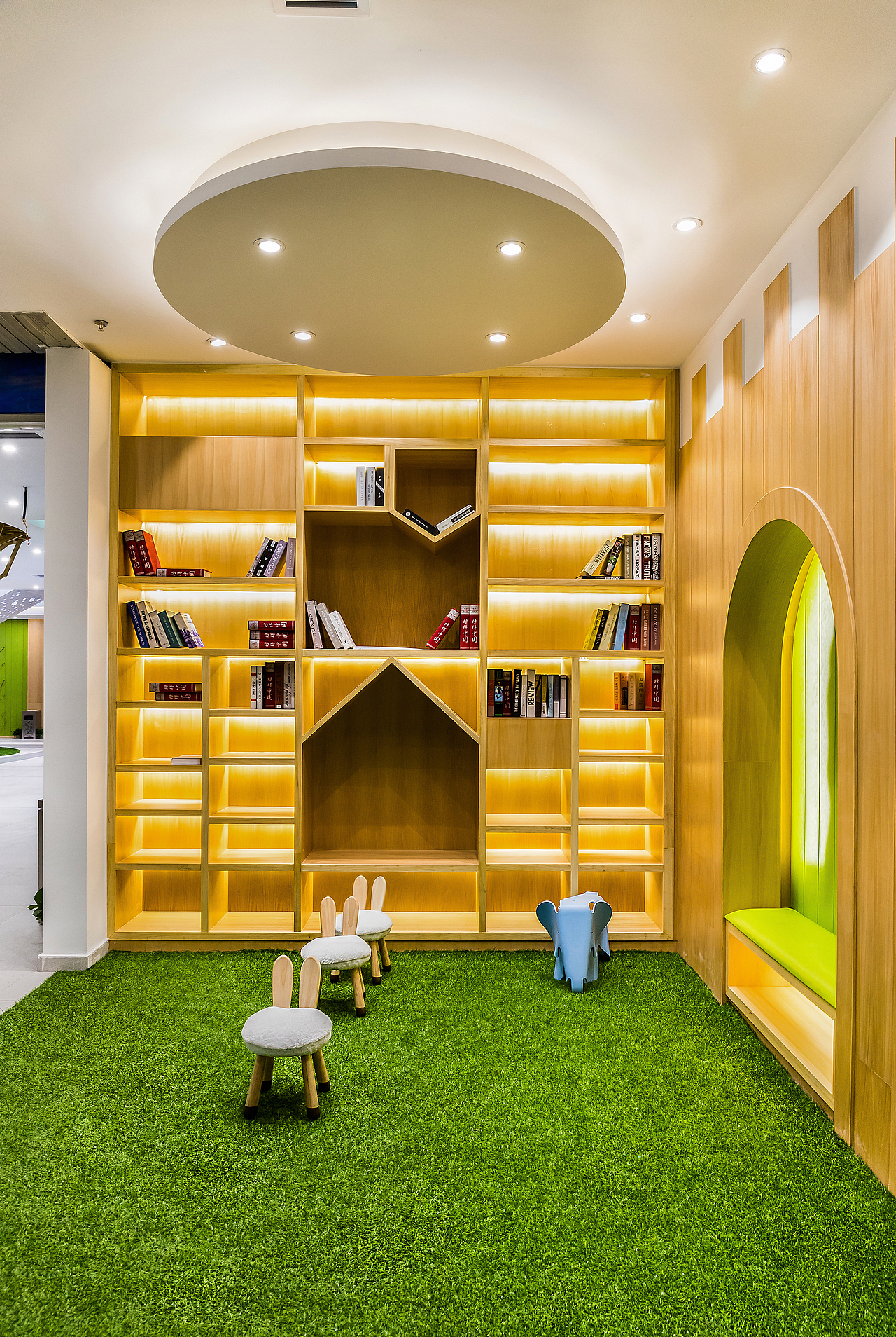 教育培训商城实景（图ZMTUyNTQ0MzYw） - 环境/建筑摄影 - 站酷设计师深圳商业空间摄影原创素材 - 站酷ZCOOL