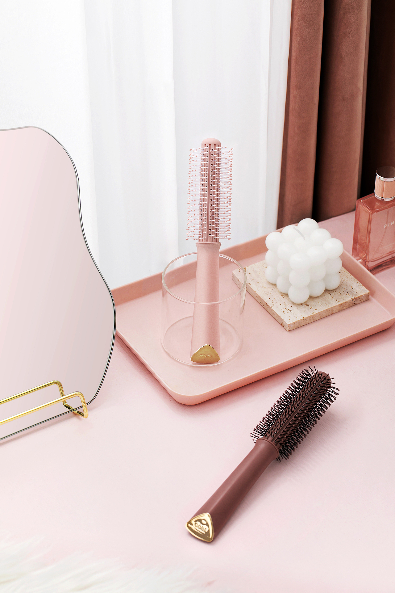 日用品-良舍家居羽毛气垫梳套装