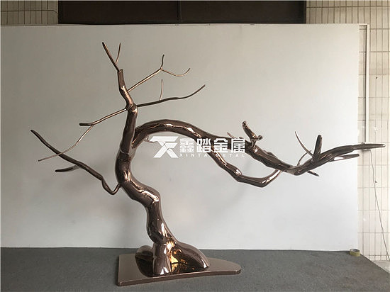 不锈钢松树雕塑、庭院不锈钢抽象仿真迎客松雕塑