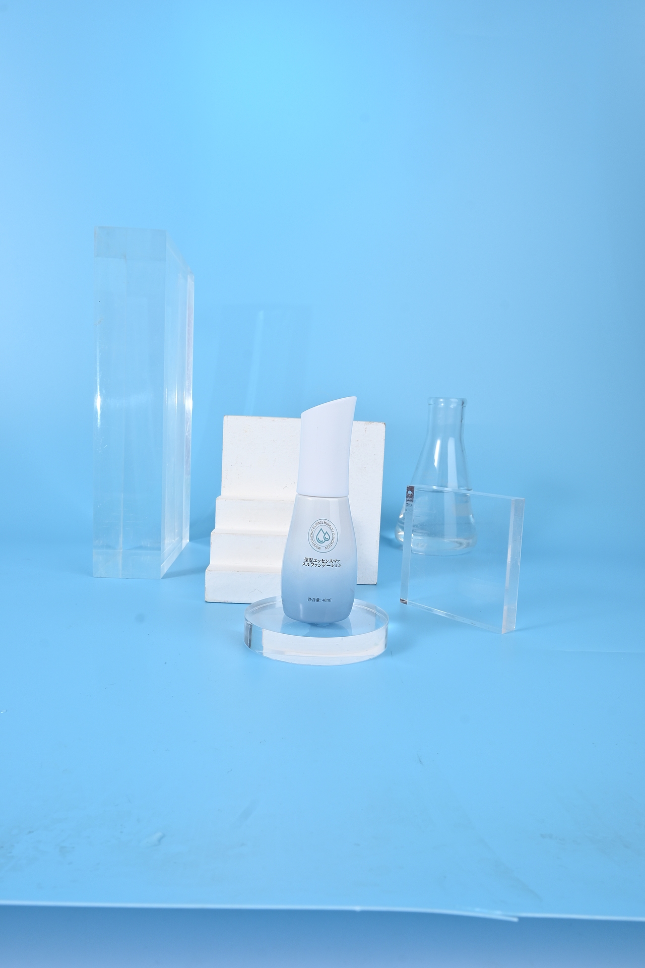 水润精华肌底液