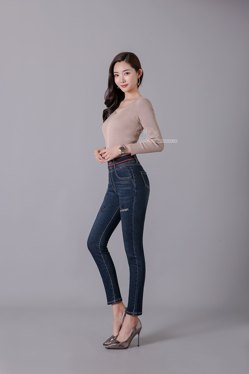 模特天一牛仔裤拍摄模特摄影ol商务风直筒小脚裤拍摄