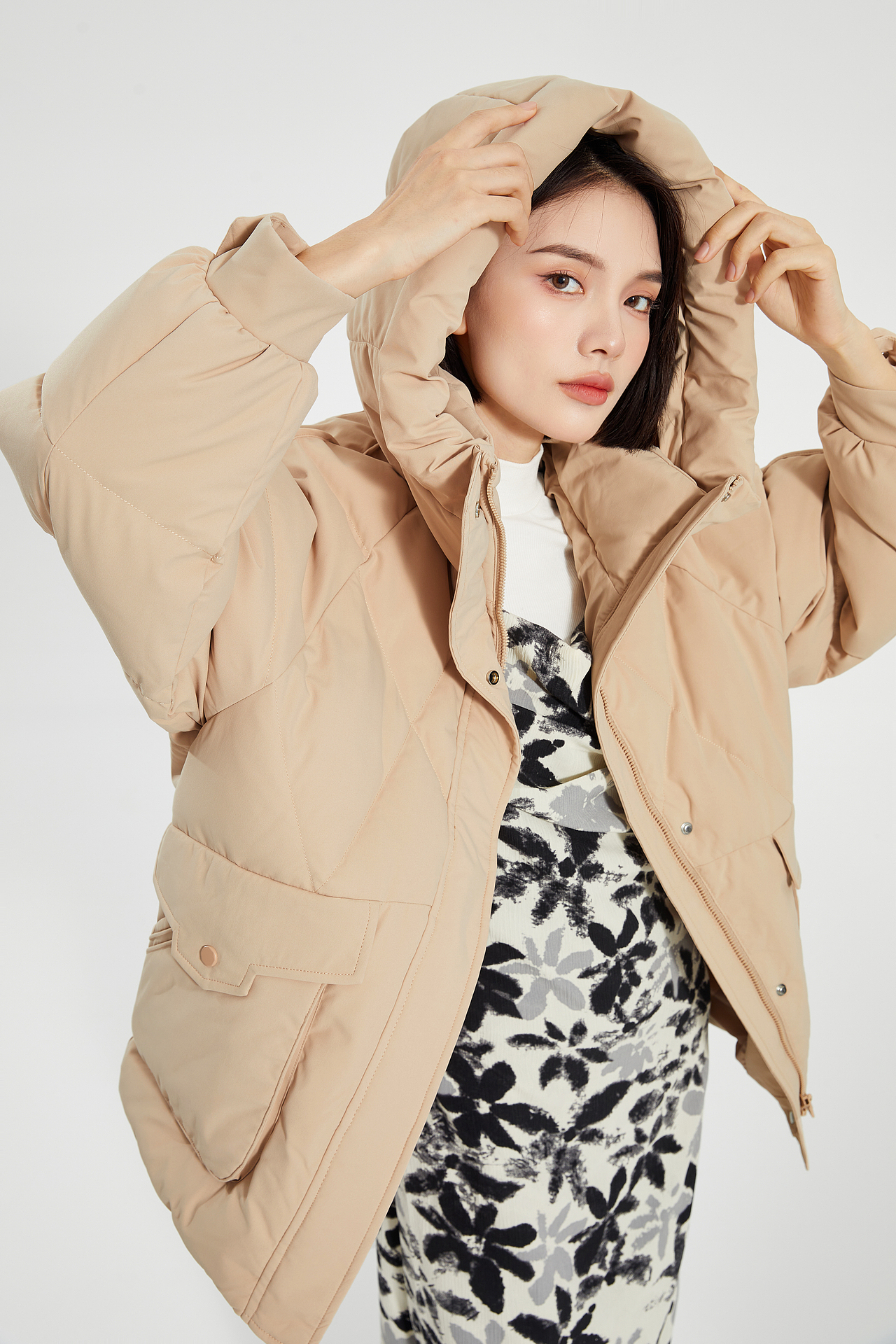 羽绒服look（图ZMzE4NjYxODE2） - 人像摄影 - 站酷设计师Z93948796原创素材 - 站酷ZCOOL