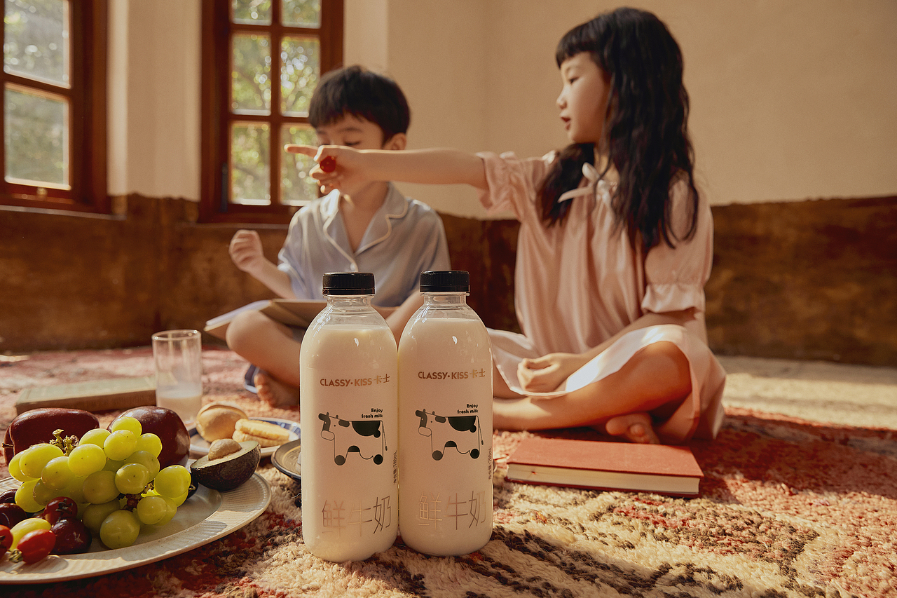 ClassyKiss卡士酸奶｜2021线下广告拍摄（图ZMjc5NDM4ODcy） - 人像摄影 - 站酷设计师WaiTinG0417原创素材 - 站酷ZCOOL