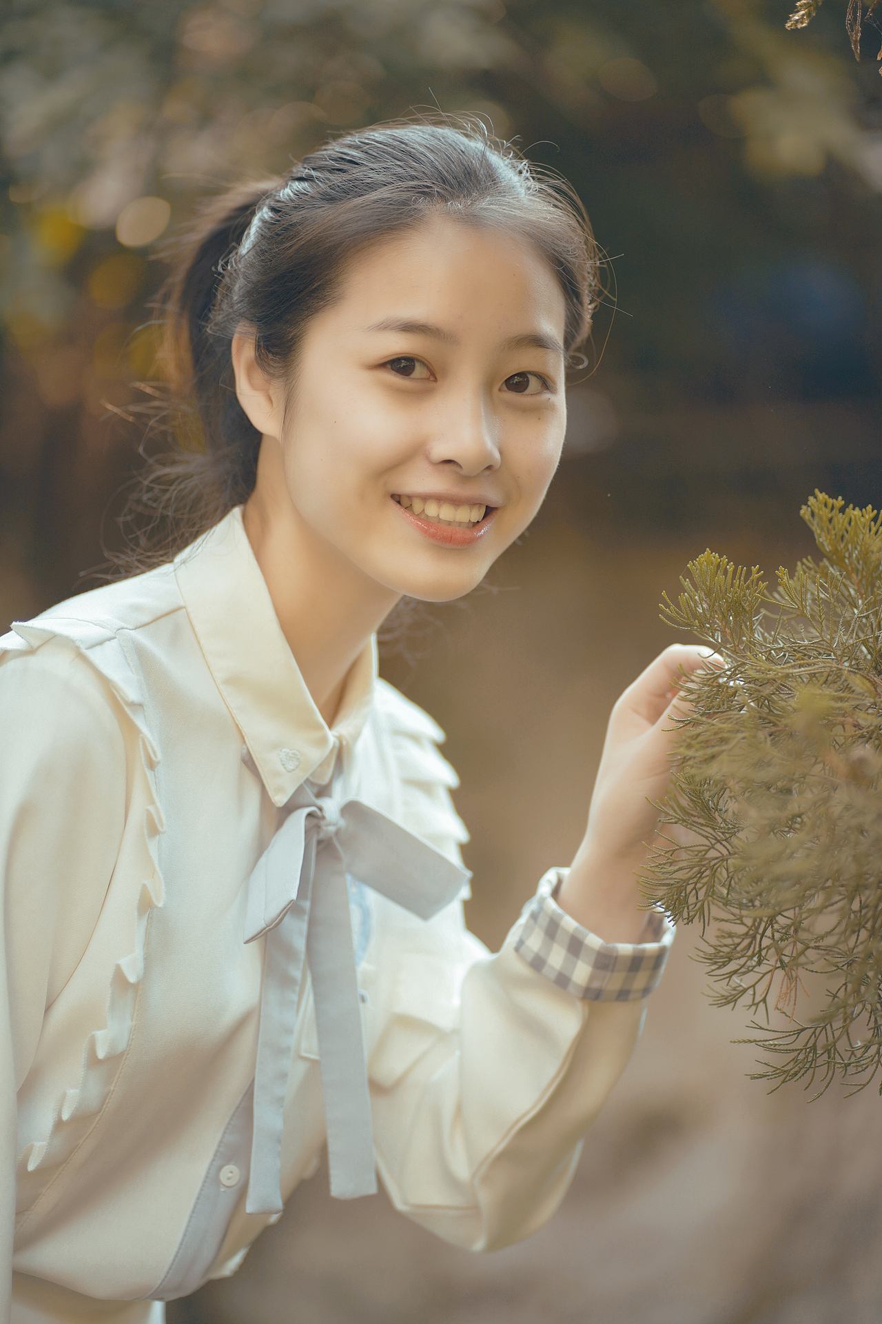 《余杭文学》第三十六期封面人物 钱洪阳（图ZMTg4OTY0OTY4） - 人像摄影 - 站酷设计师杭州汪大大原创素材 - 站酷ZCOOL