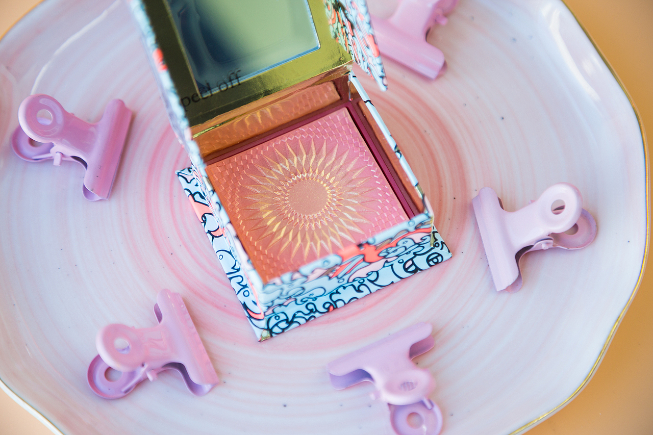 潘通色系列产品拍摄 | Photo By Louise路君