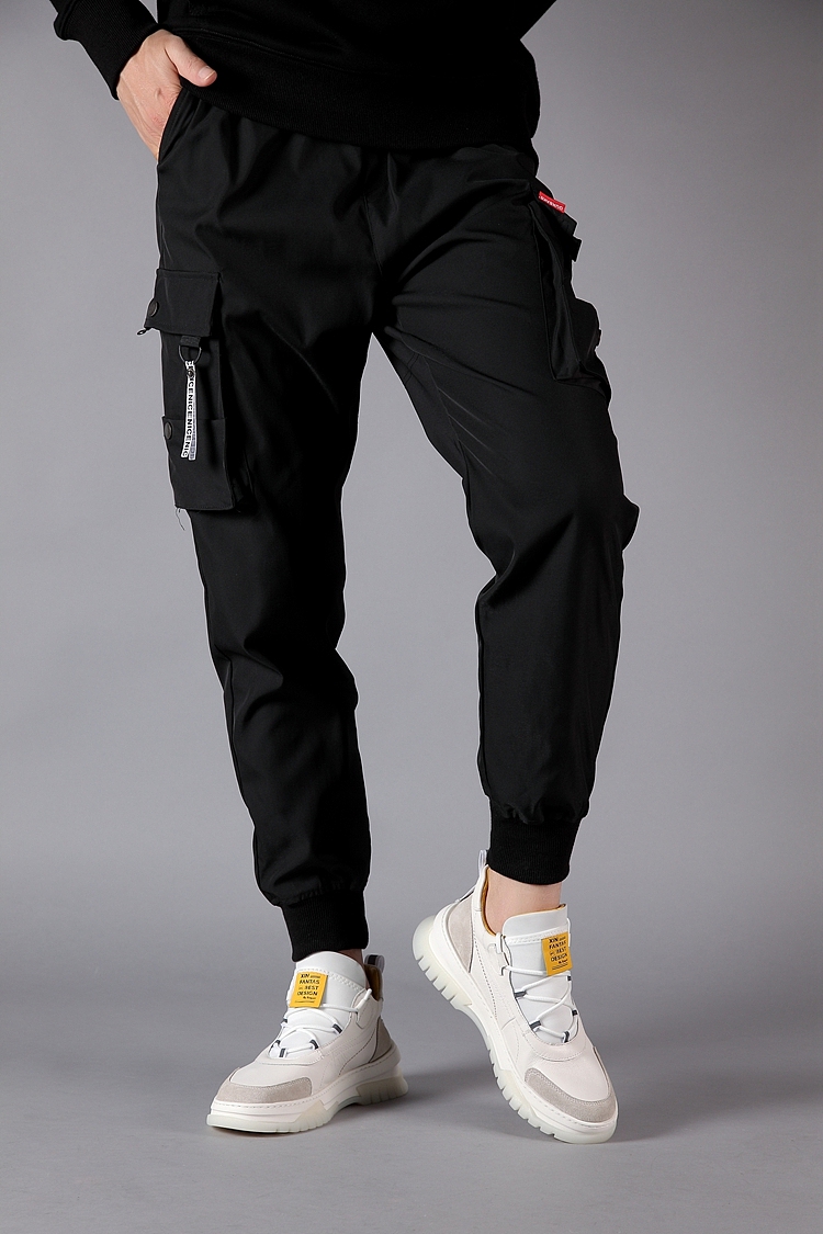 鞋类摄影 淘宝拍照 潮酷男鞋拍摄 脚模拍图