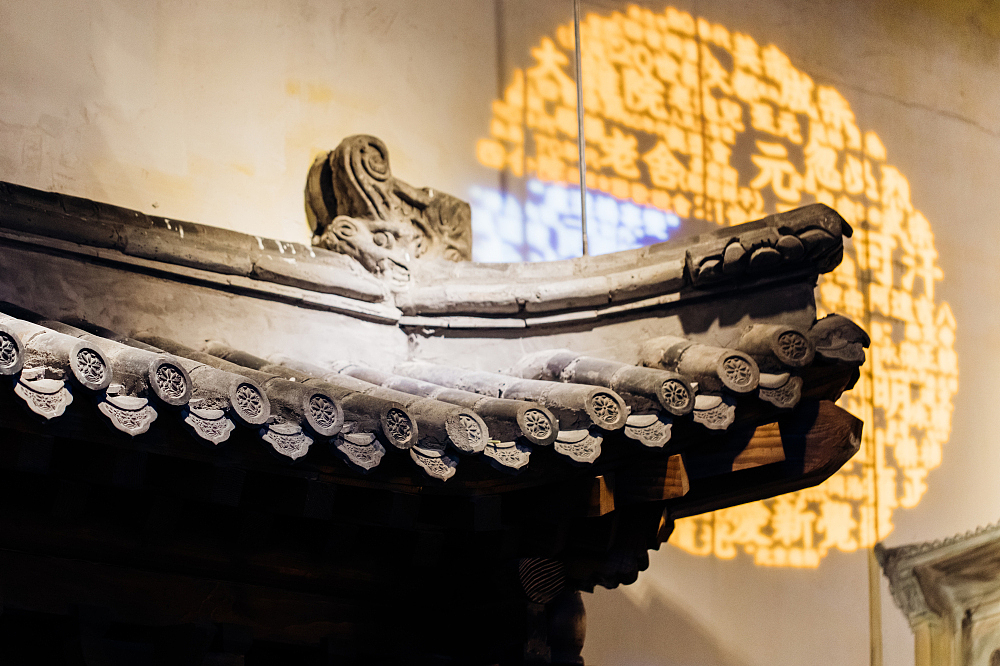 容品牌：局气餐厅设计-VI升级、新店空间升级