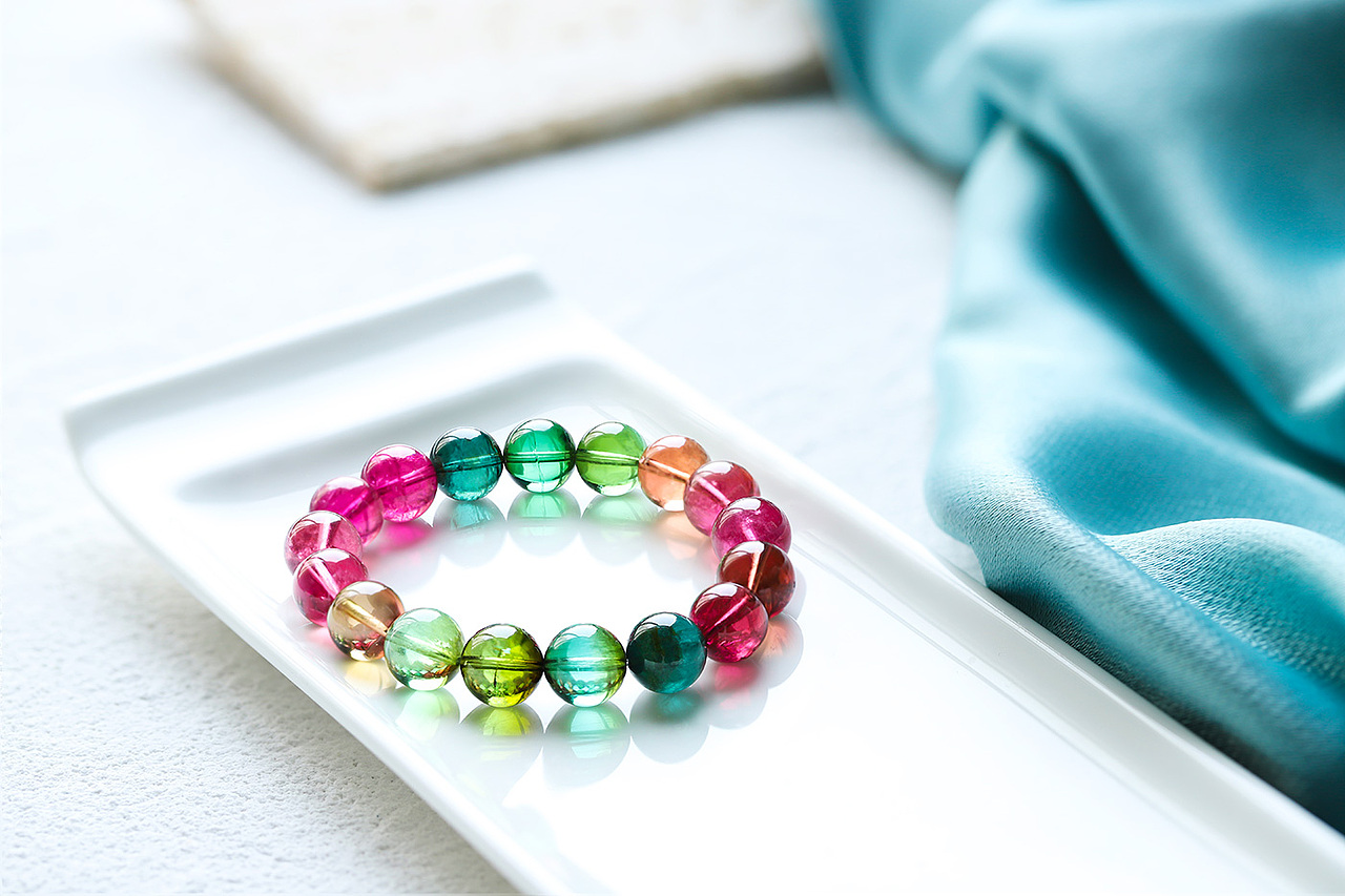 落入人间的彩虹——碧玺