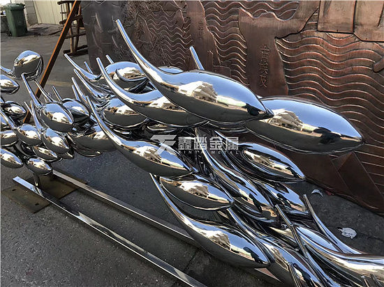 售楼处户外不锈钢白钢鱼群雕塑超级闪亮