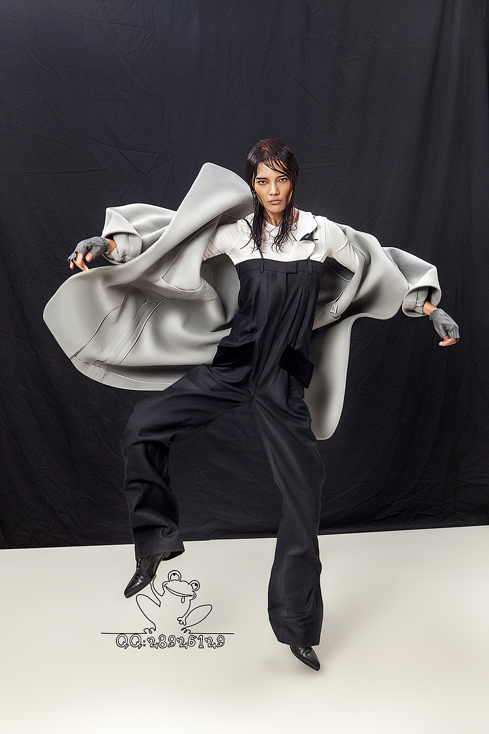 《时尚芭莎》港版11月刊 程怡嘉