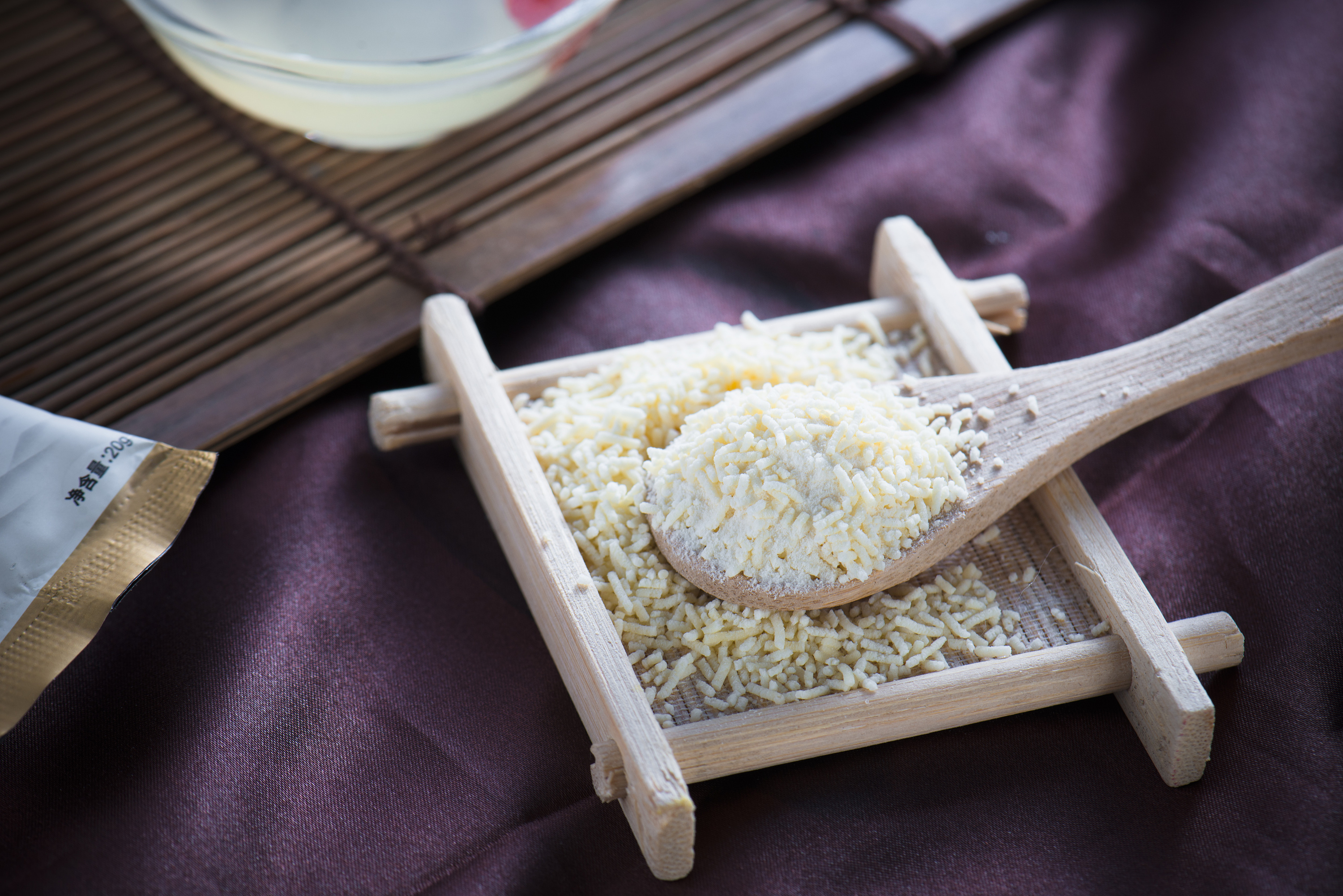 麦果公司产品 泰和乌鸡粉 没有精修,望拍砖