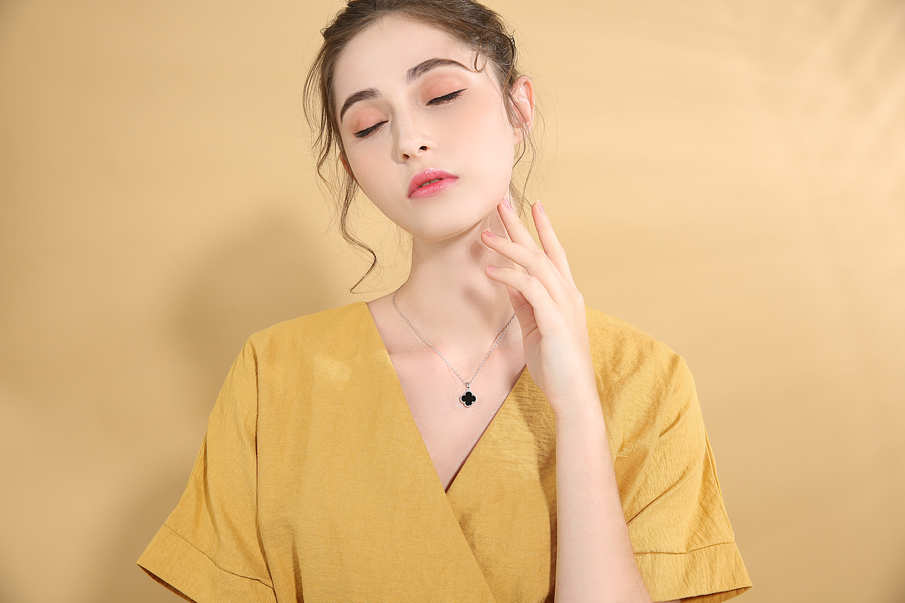 四叶草项链精修（图ZMTgxMjE1ODM2） - 其他 - 站酷设计师爱思考的鱼0227原创素材 - 站酷ZCOOL