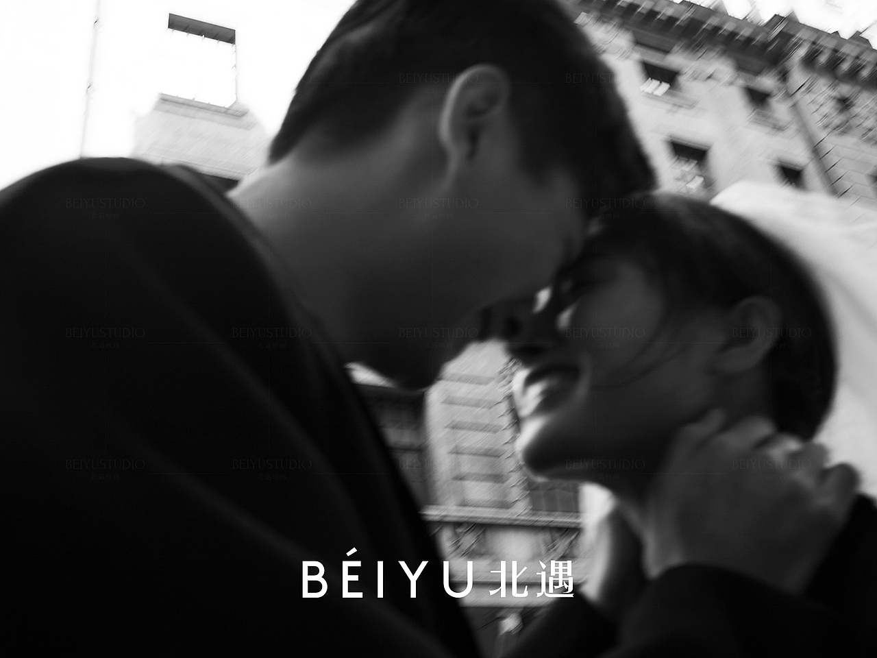 街头浪漫，冬日与温暖撞个满怀（图ZMjM1Mzc0MzYw） - 人像摄影 - 站酷设计师北遇映画原创素材 - 站酷ZCOOL