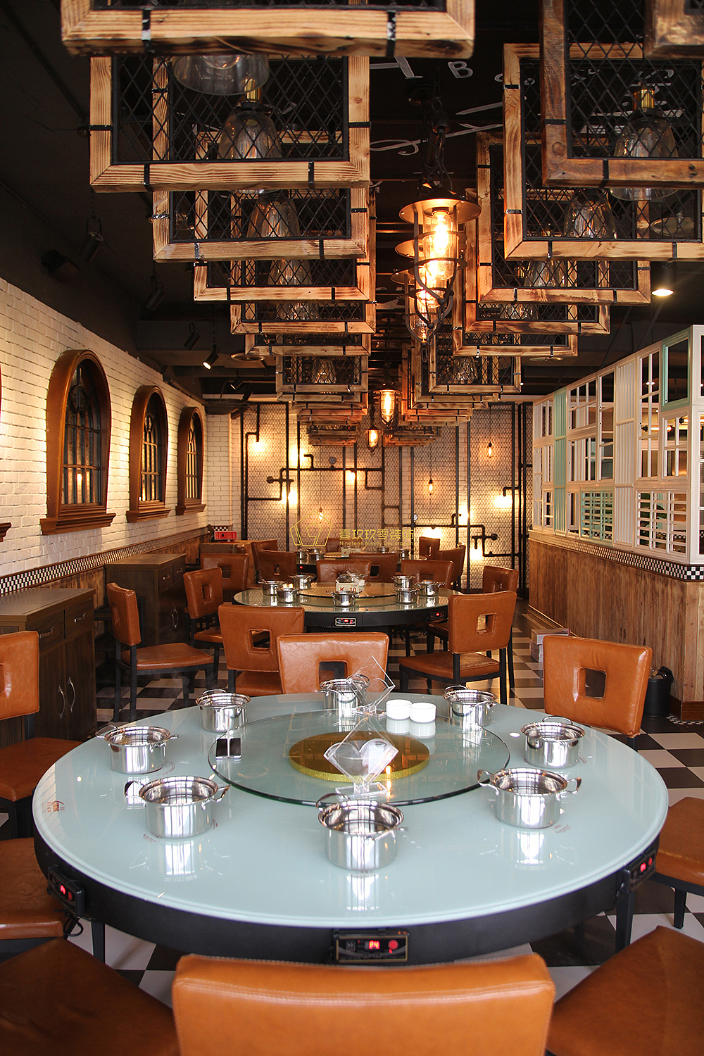 《七澳海鲜餐馆》成都专业餐厅设计|成都特色餐厅设计|成都专业海鲜餐厅设计|特色海鲜设计|壹玖玖零装饰