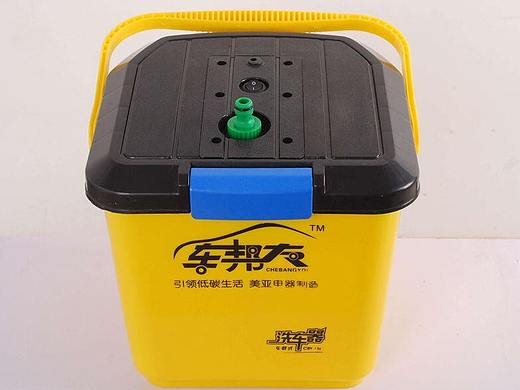 便携式洗车器工业品包装设计